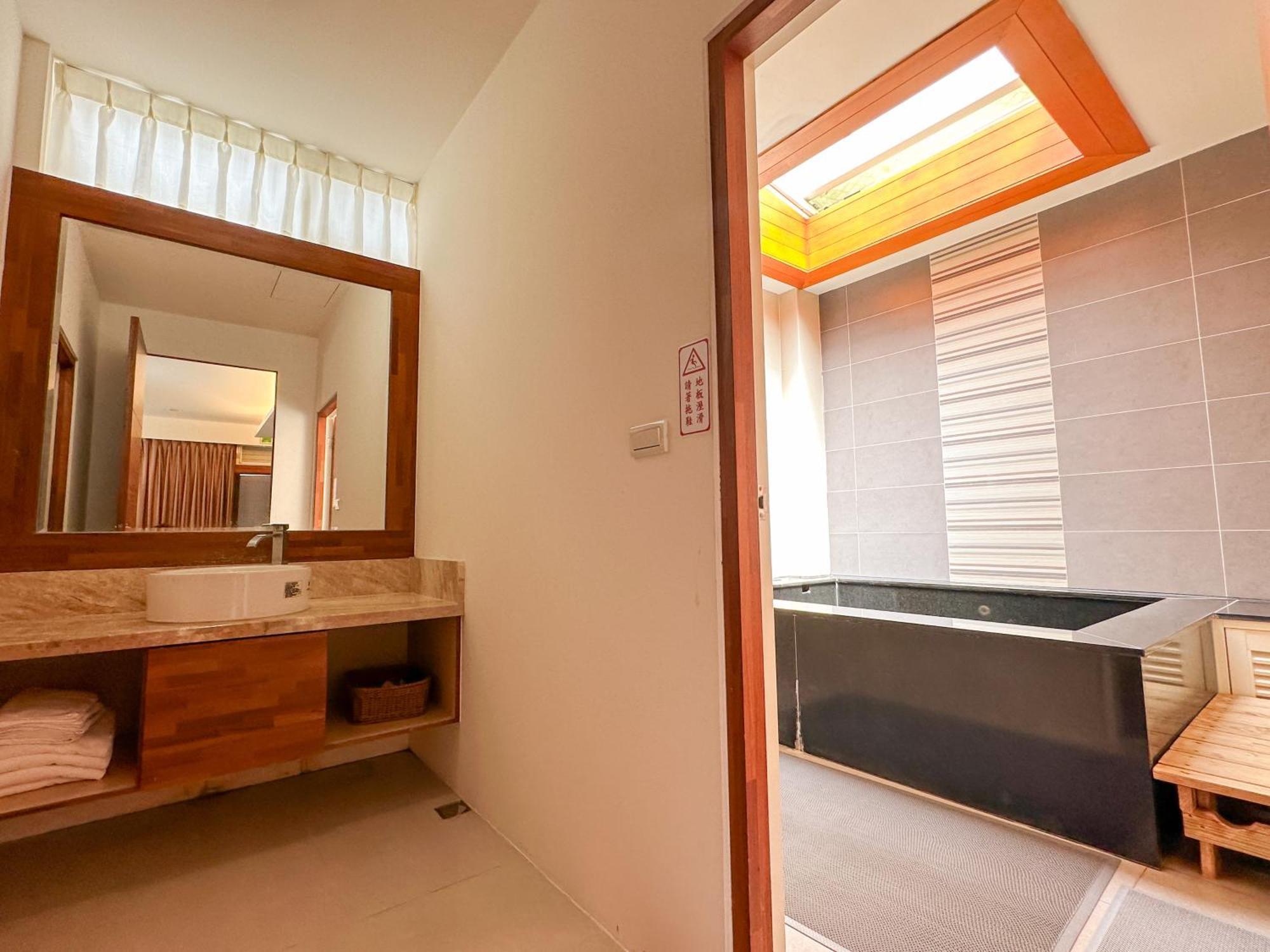 مبيت وإفطار جياوكسي Yage Hotspring House المظهر الخارجي الصورة