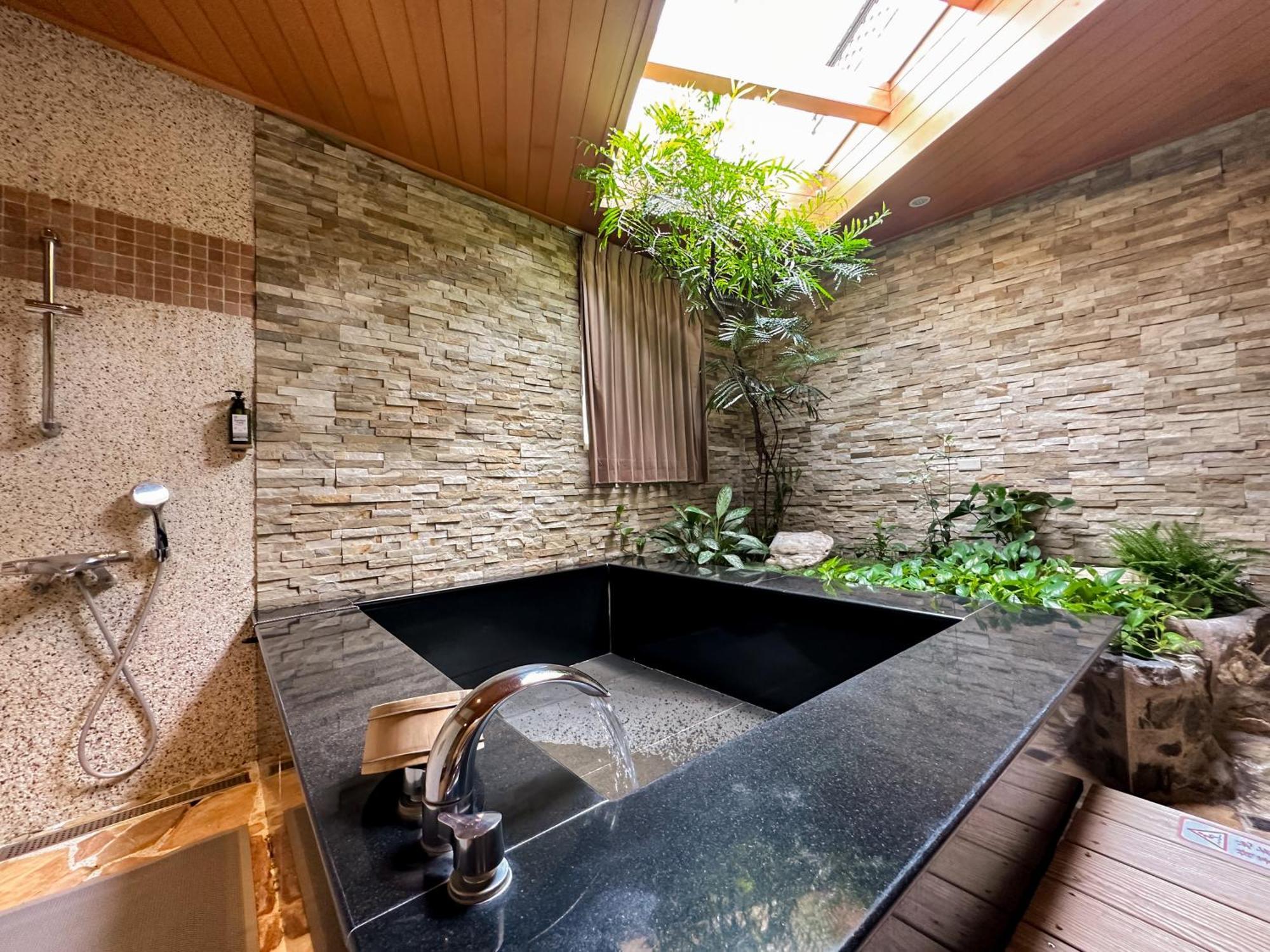 مبيت وإفطار جياوكسي Yage Hotspring House المظهر الخارجي الصورة